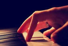 开云体育APP下载-悬崖边的逆袭！热刺客场2-1绝境突围榜首王座染血的秘密