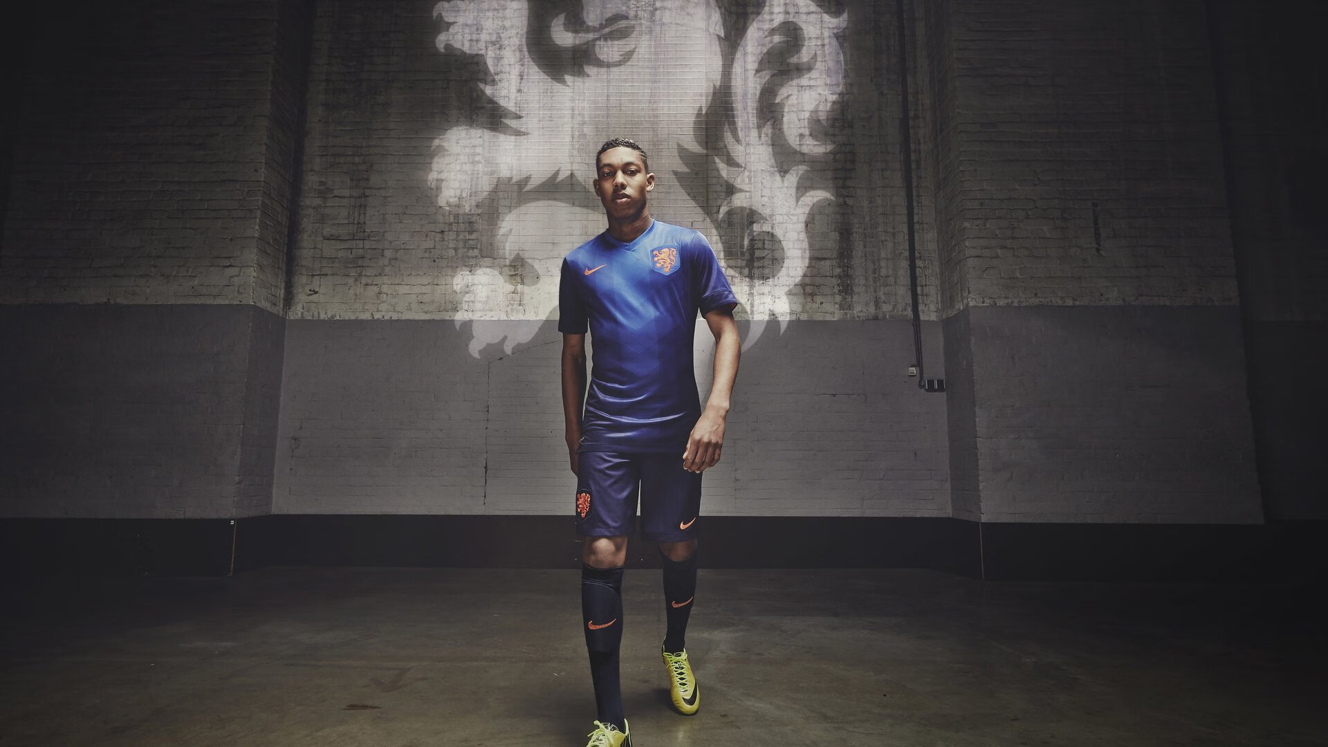 奇迹之夜！尤文0-1落后完成绝地逆转，法比尼奥的铜墙铁壁让西班牙群星绝望